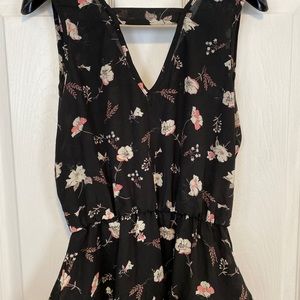 Floral blouse size XS